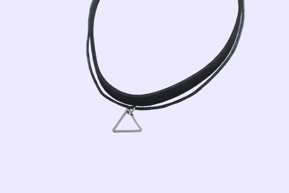 Choker with Triangle